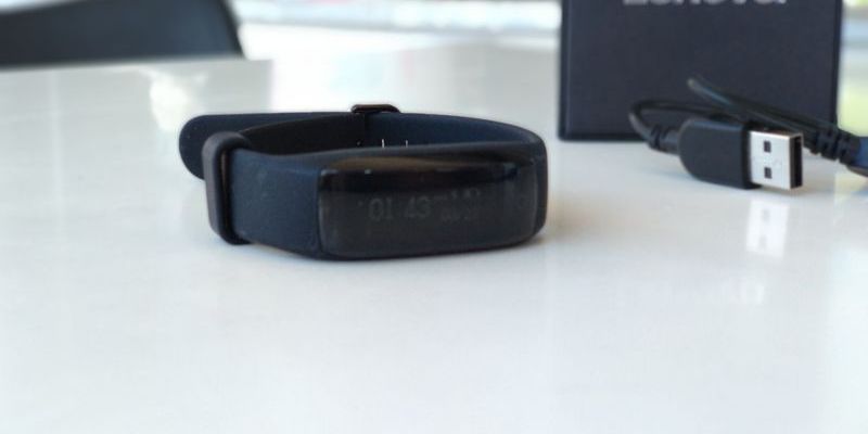lenovo_hw01_smart_band4402