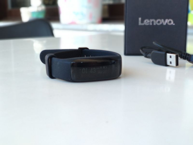 lenovo_hw01_smart_band4402